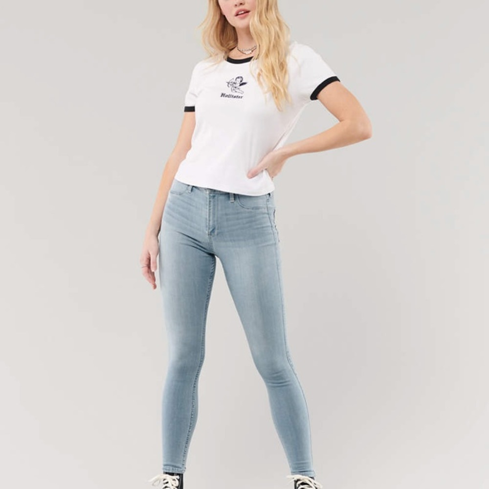 Hollister NWOT Light Wash Jean Leggings (size 7R)